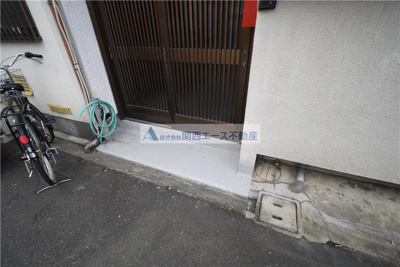 【エントランス】 | 稲葉４丁目貸家