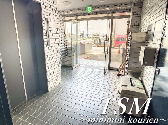 ウインド・ヒル香里Ⅰのエントランス