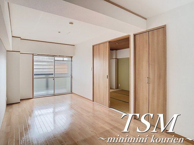 ウインド・ヒル香里Ⅰの居間・リビング