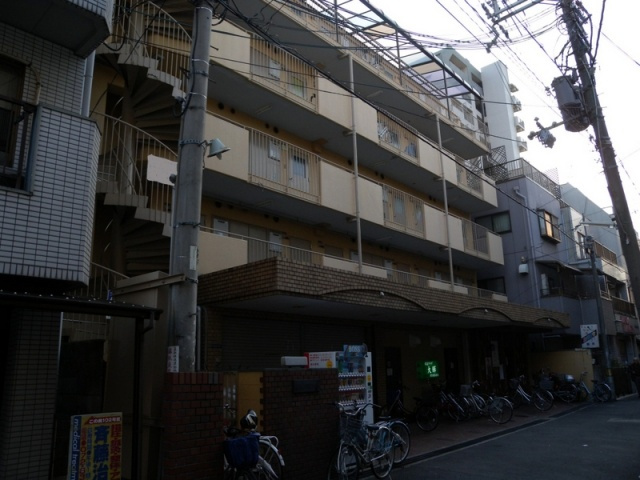 マキシム寝屋川の外観