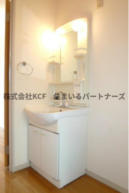 フローラルコートの洗面所|忙しい朝には欠かせない洗面所です