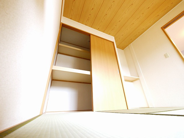 サンクコール朝和　A棟の収納|収納豊富です