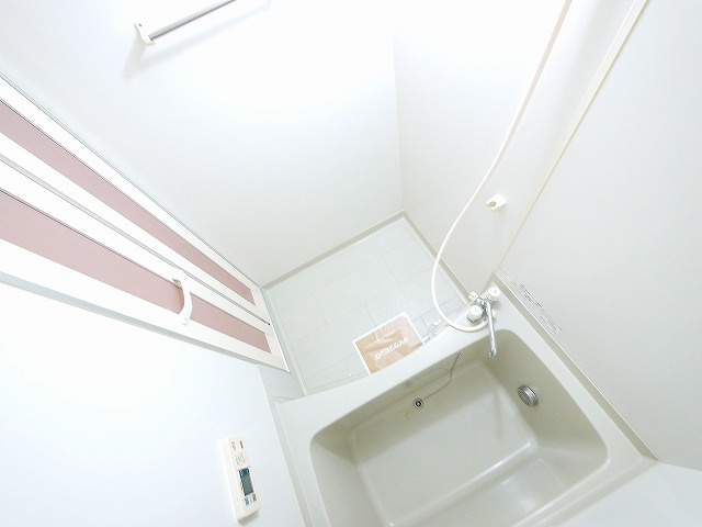 サンクコール朝和　A棟の浴室|お風呂で日々の疲れを落としましょう