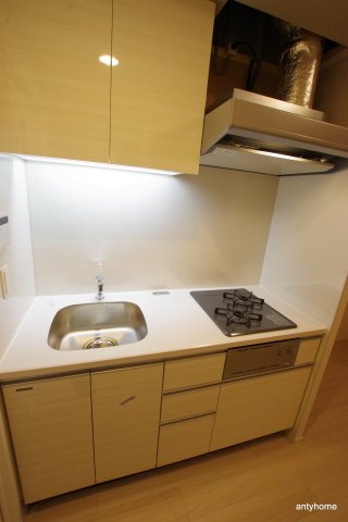 コンフォリア北堀江一丁目　仲介手数料無料のキッチン