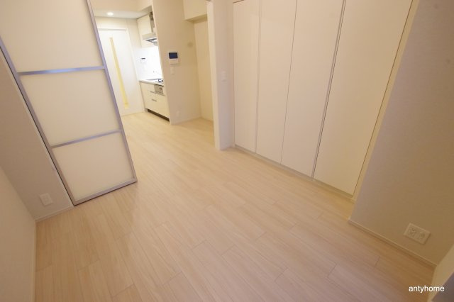 コンフォリア北堀江一丁目　仲介手数料無料の居間・リビング