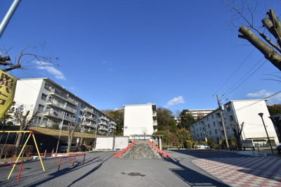 【その他共用部分】 | 川和団地10号棟 | 敷地内公園