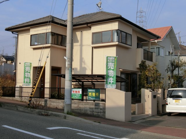 神戸市西区天が岡中古戸建の外観|南東の角家　陽当たり通風とてもいいです　