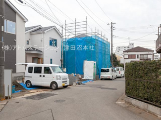 【前面道路含む現地写真】