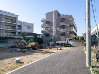 【前面道路含む現地写真】