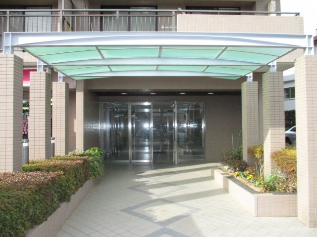 北習志野セントラルガーデン５階　船橋市西習志野３丁目　中古マンションのエントランス|毎日通るエントランスはこのようになっています