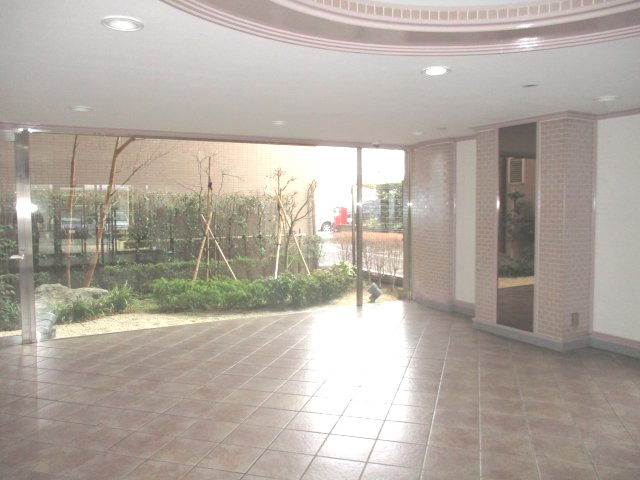 北習志野セントラルガーデン５階　船橋市西習志野３丁目　中古マンションのエントランス|エントランスホールです
