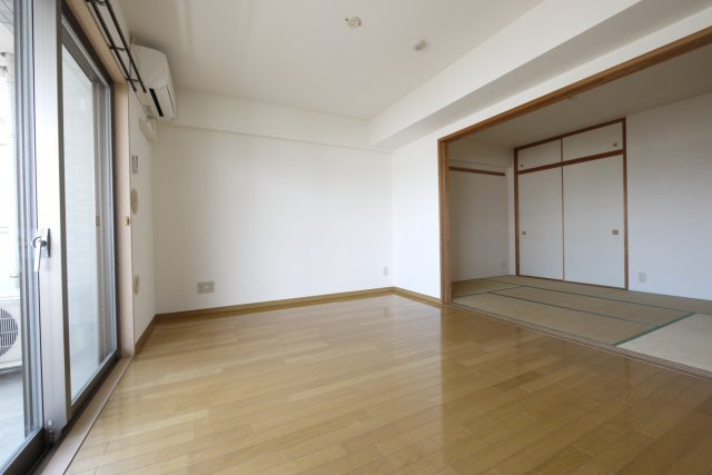 ラ・フォレ23の居間・リビング|和室がリビングと続き部屋で使いやすいですね