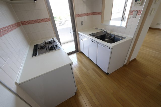 ラ・フォレ23のキッチン|システムキッチンで省スペースで使いやすいキッチン