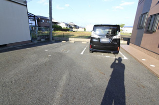 【駐車場】