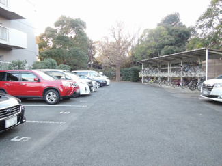 【駐車場】