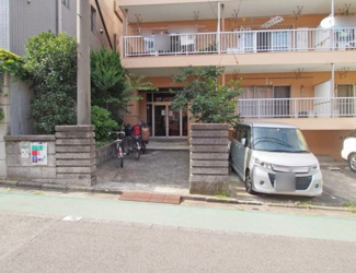 【エントランス】