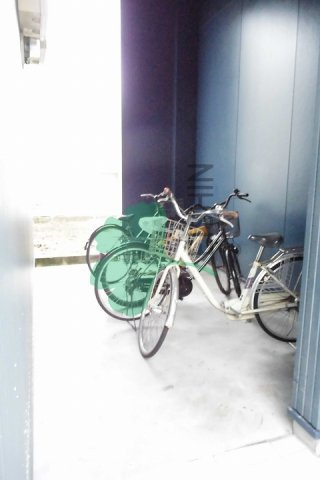 Vitesse箱崎(ヴィテス箱崎)の駐車場
