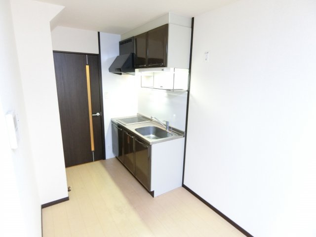スリーハーブズ狭山1番館のキッチン
