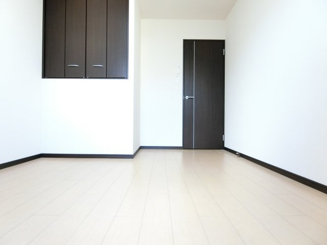 スリーハーブズ狭山1番館の寝室