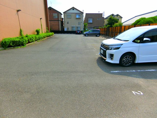 グランカーム和泉中央の駐車場