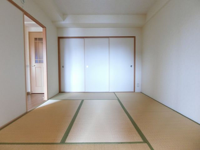 グランカーム和泉中央の和室