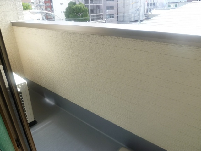 フジパレス谷町Ａ棟のバルコニー