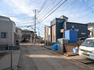 【前面道路含む現地写真】
