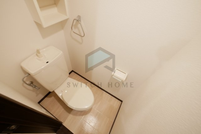 【トイレ】 | エストレヤ荒川 | 落ち着いた色調のトイレです