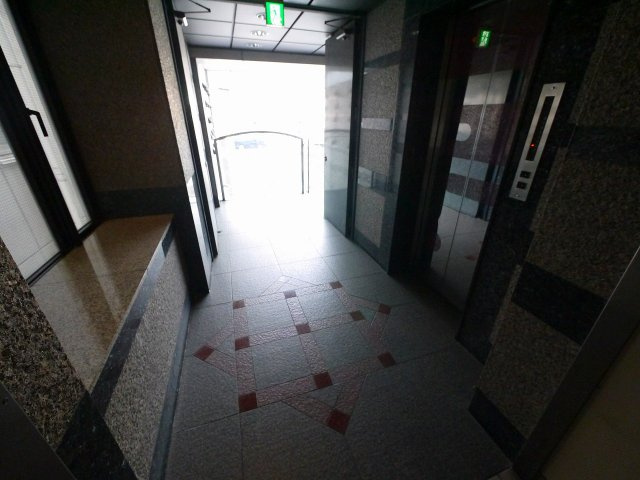 アルファプレイス