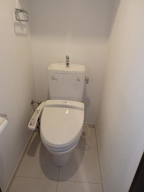 パレステュディオ市谷仲之町のトイレ|ウォシュレット付き