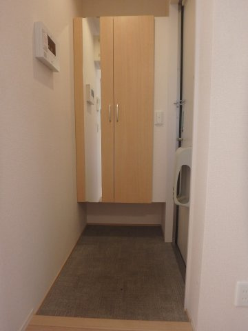 白城苑の玄関
