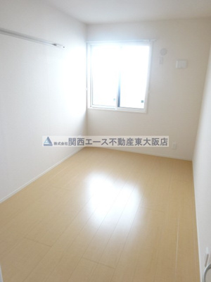 【寝室】 | ソレイユ横小路
