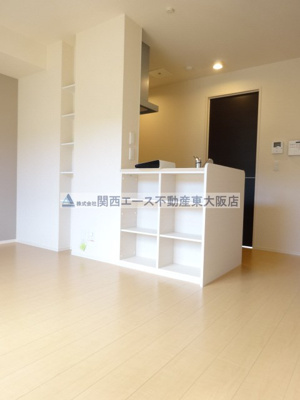  | ソレイユ横小路