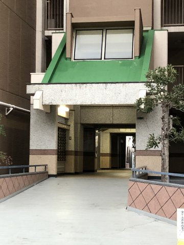 此花厚生年金住宅（高見）Ｂ棟の外観|エントランスになります。