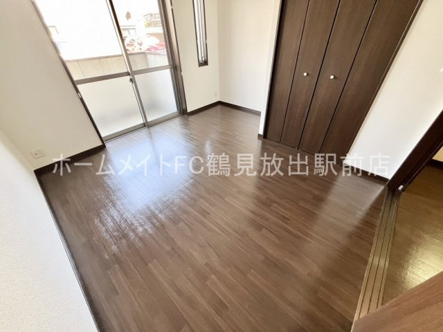 Ｔ-Ｆｏｒｅｓｔの洋室