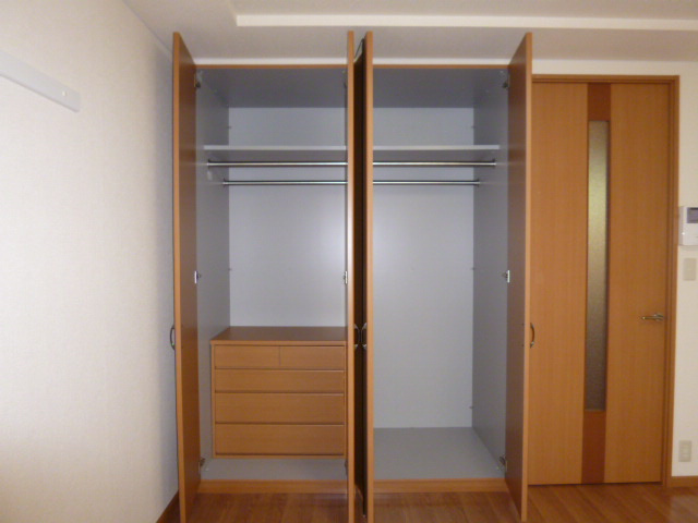 ディアドリームの収納|クローゼット