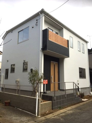 【外観】 | さいたま市見沼区中川　新築デザイン住宅全1棟 | 大幅値下げです。現地見学会開催中！内覧の事前予約受付中！建物外観を気になさる方へ、見た目の良い物件です