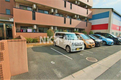 【駐車場】 | カデンツァK（荒本賃貸） | カースペースがあります