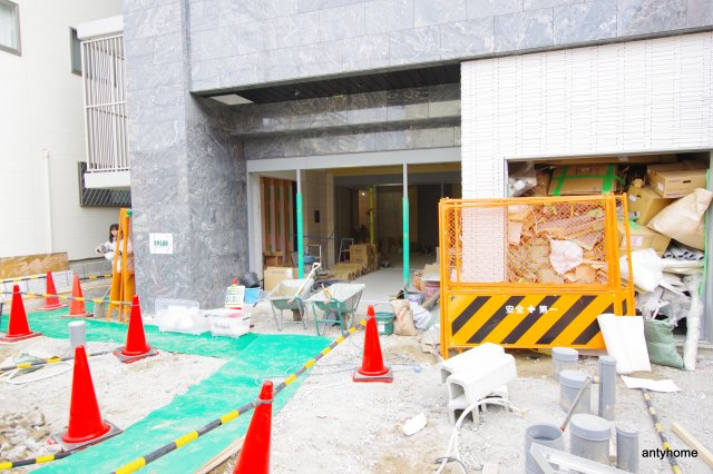 エスリード中之島クロスゲート　仲介手数料無料のエントランス