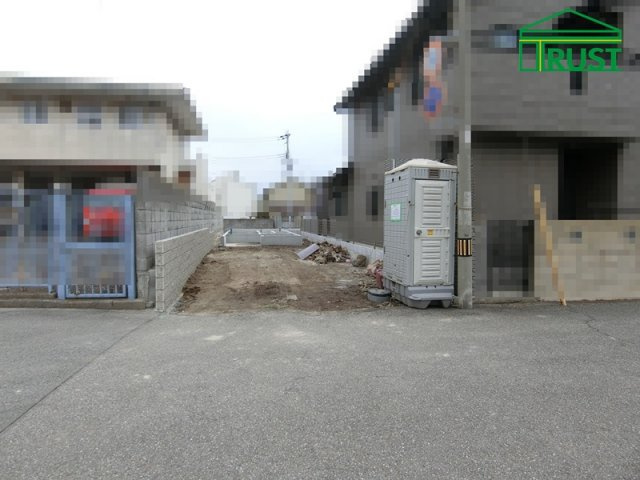 明石市日富美町　新築一戸建の前面道路含む現地写真