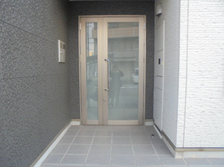 【エントランス】