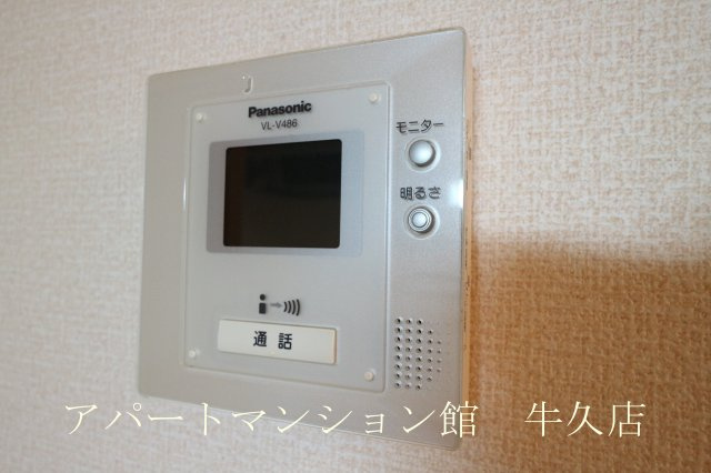 グランドセントレア888　Bの玄関