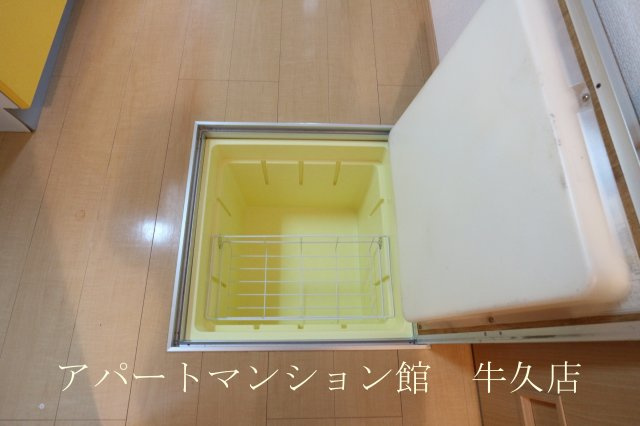 グランドセントレア888　Bの居間・リビング