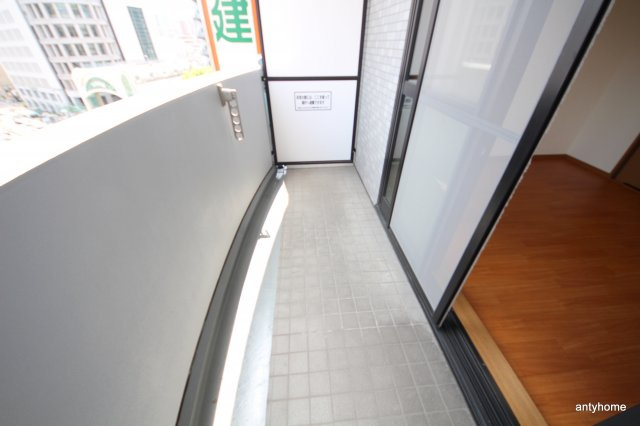 ノルデンタワー天神橋アネックス　仲介手数料無料のバルコニー