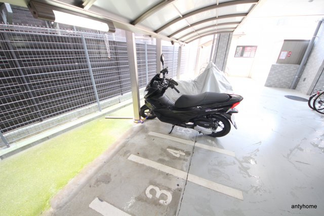 ノルデンタワー天神橋アネックス　仲介手数料無料の駐車場