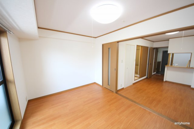 ノルデンタワー天神橋アネックス　仲介手数料無料の居間・リビング