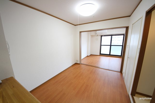 ノルデンタワー天神橋アネックス　仲介手数料無料の寝室