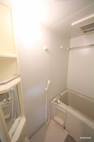 ノルデンタワー天神橋アネックス　仲介手数料無料の浴室