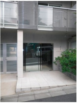 【エントランス】 | ル・スティル東山