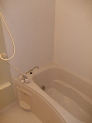 【浴室】 | ソラボレD | 落ち着いた空間のお風呂です